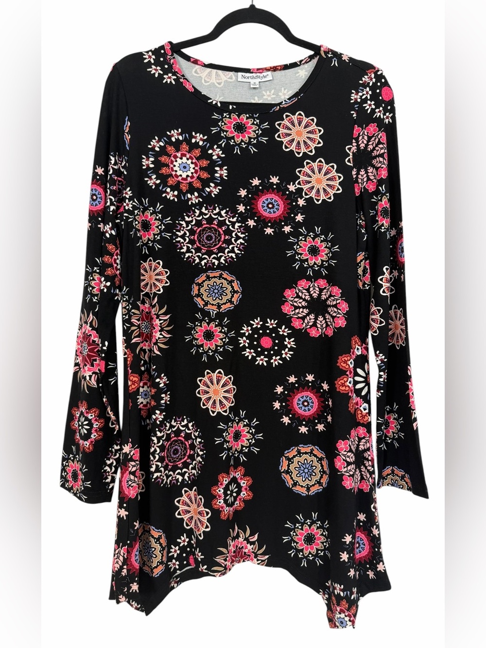 NorthStyle Black Medallion Print Long Tunic Top Boho Stretch Travel Size Medium